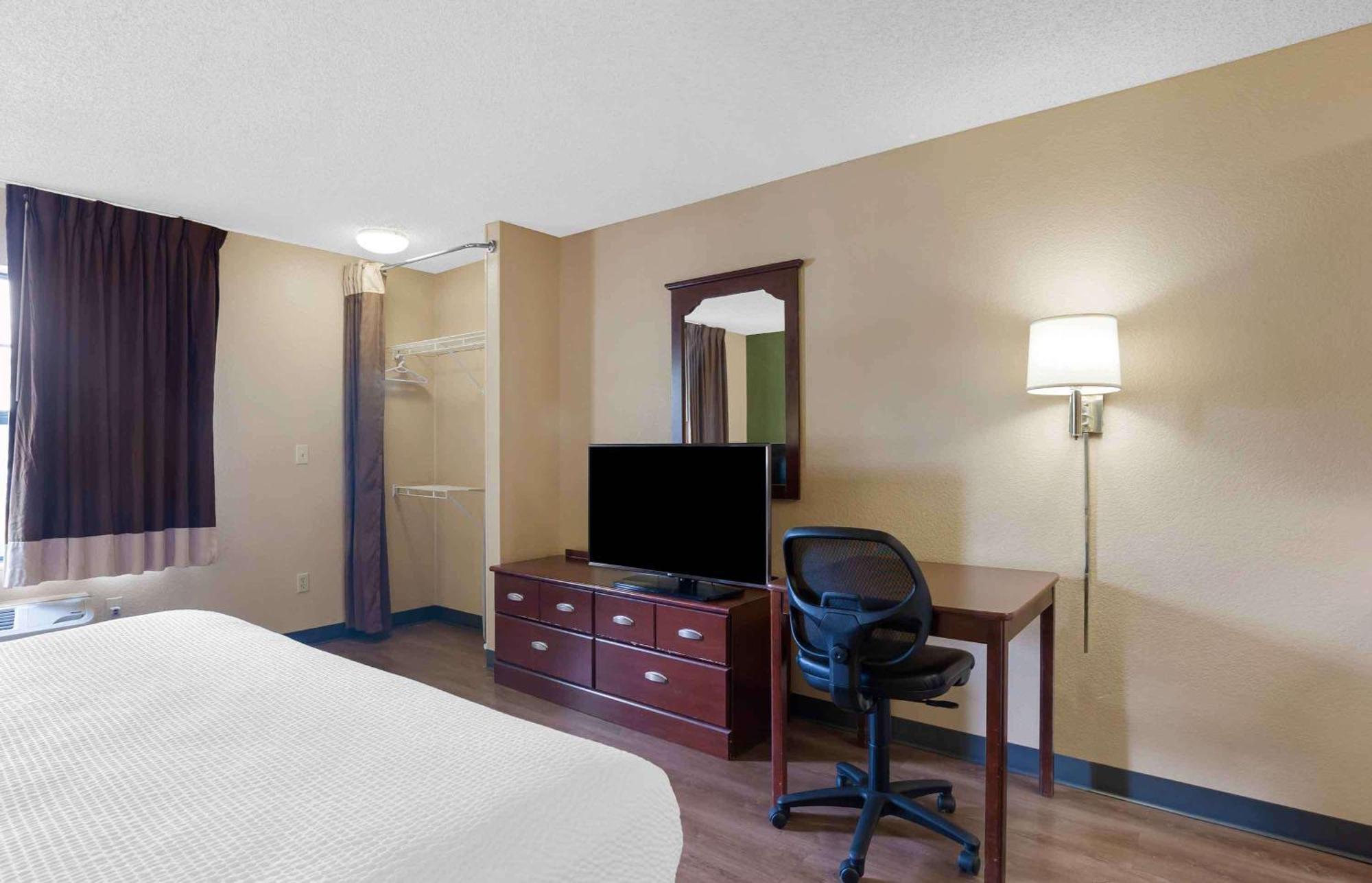 Extended Stay America Suites - Chicago - Romeoville - Bollingbrook Екстериор снимка